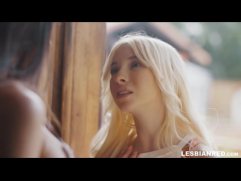 ❤️ Meisje komt een paar maanden later thuis en eindigt met het eten van haar stiefmoeders poesje Beautiful porno at porn nl.eviewporn-com.ru