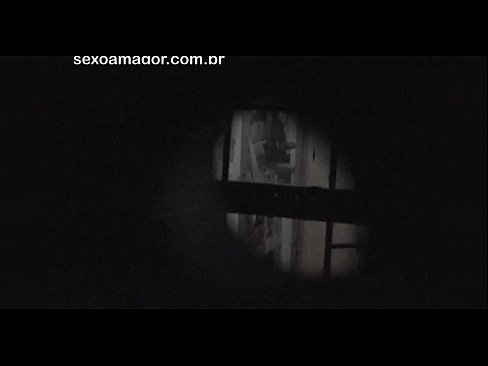 ❤️ Blondie wordt stiekem gefilmd door een voyeur uit de buurt, verstopt achter holle bakstenen Beautiful porno at porn nl.eviewporn-com.ru